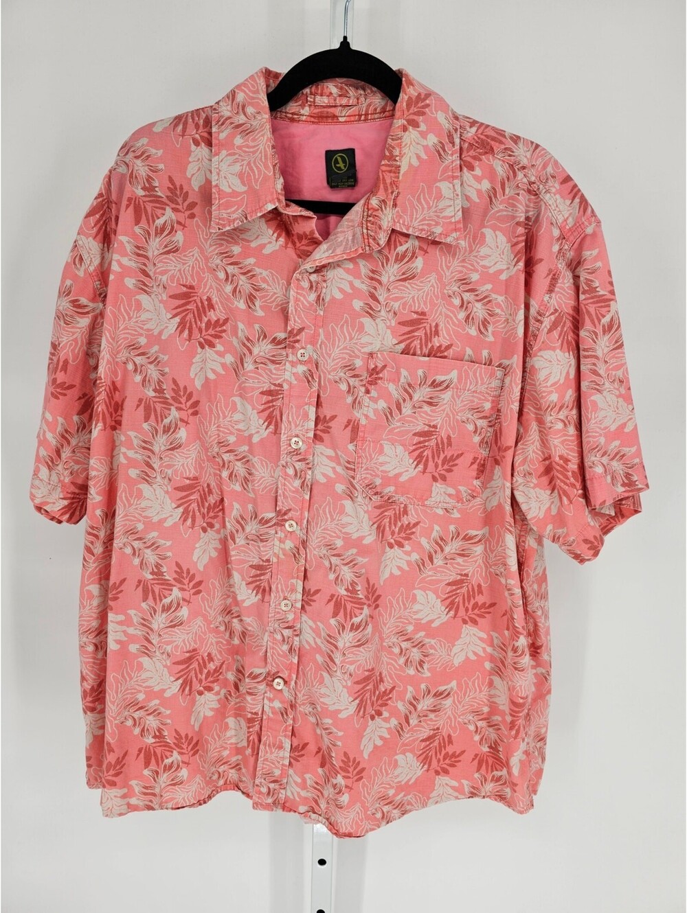 American Eagle Aigle Mens Sz XXL Short Sleeve Button Up Shirt Pink Floral